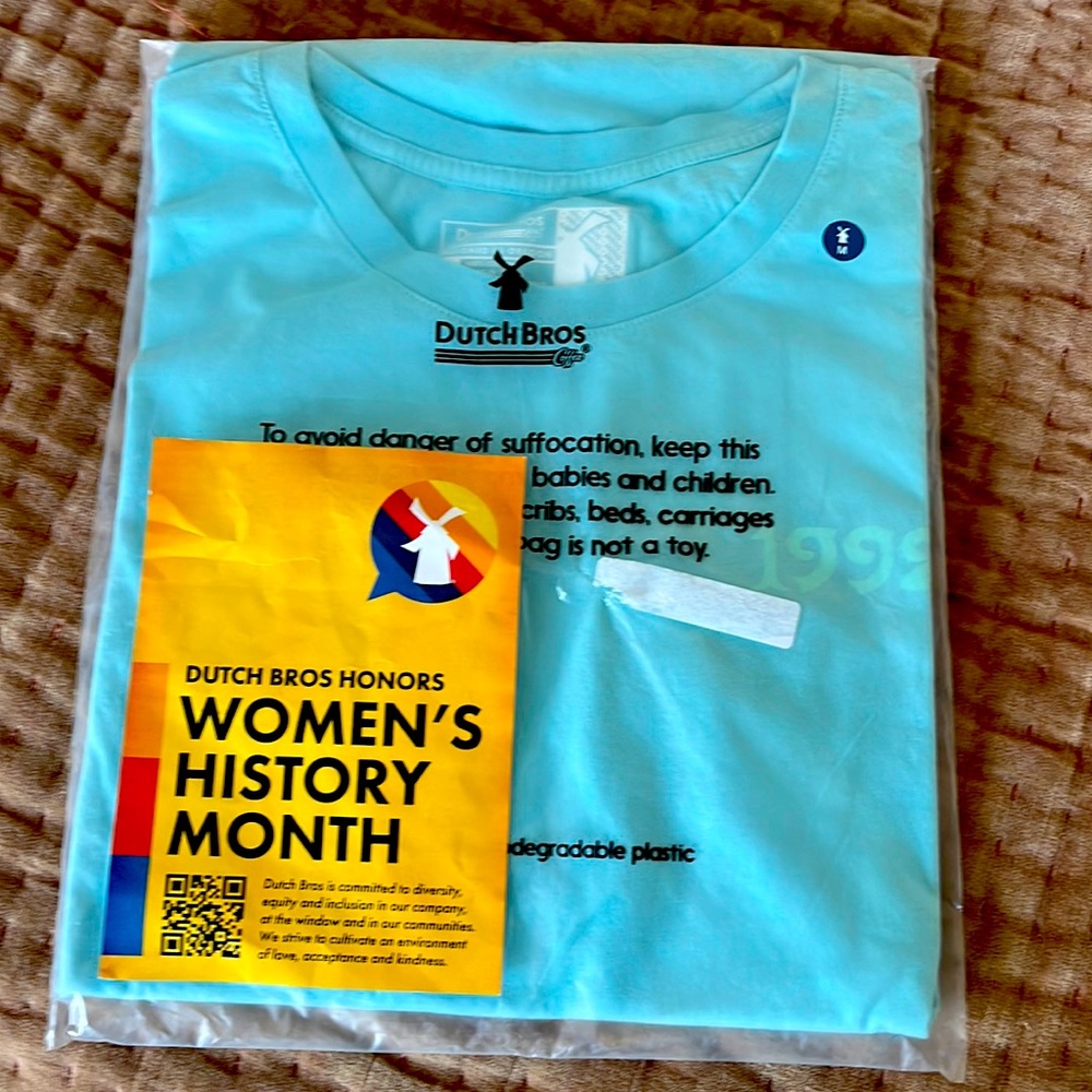 *BRAND NEW* Dutch Bros T-Shirt